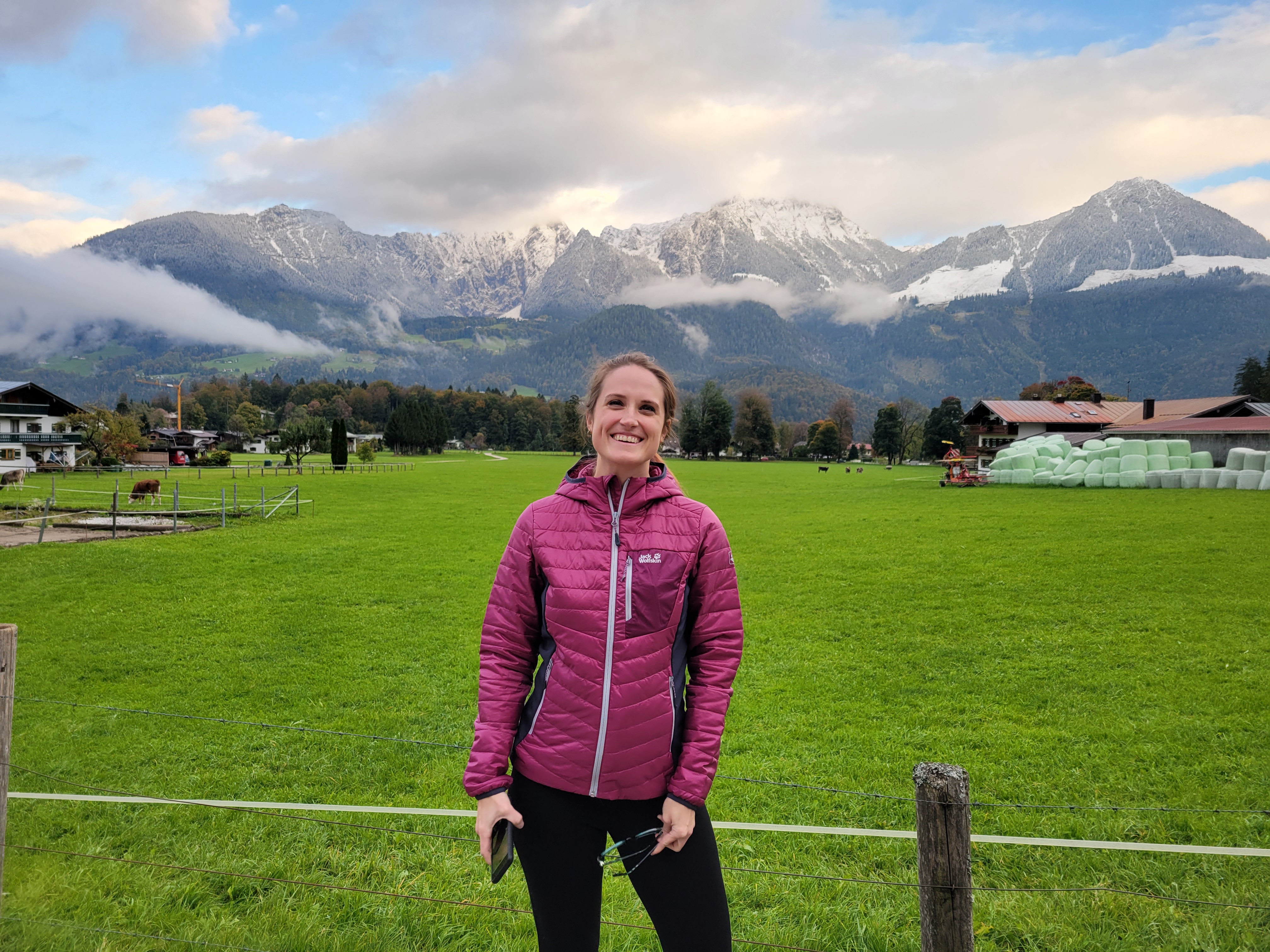 Jennifer Brussow standing in front of the Alps